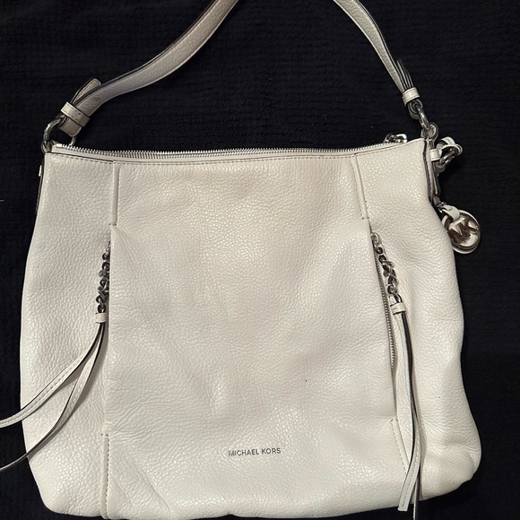 Handbags - Michael Kors white leather hobo handbag